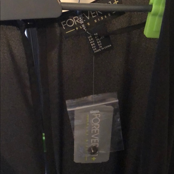 Stylist Fall Black Jumpsuit - Picture 2 of 2